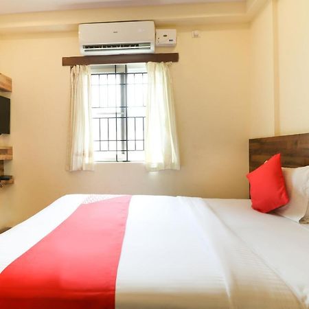Oyo 36197 Royal Wood Hotel Bangalore Bagian luar foto