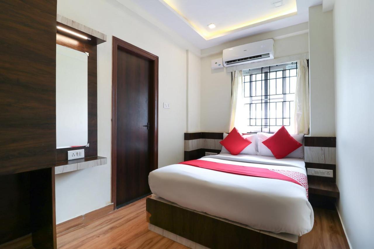 Oyo 36197 Royal Wood Hotel Bangalore Bagian luar foto