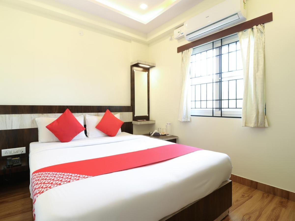 Oyo 36197 Royal Wood Hotel Bangalore Bagian luar foto